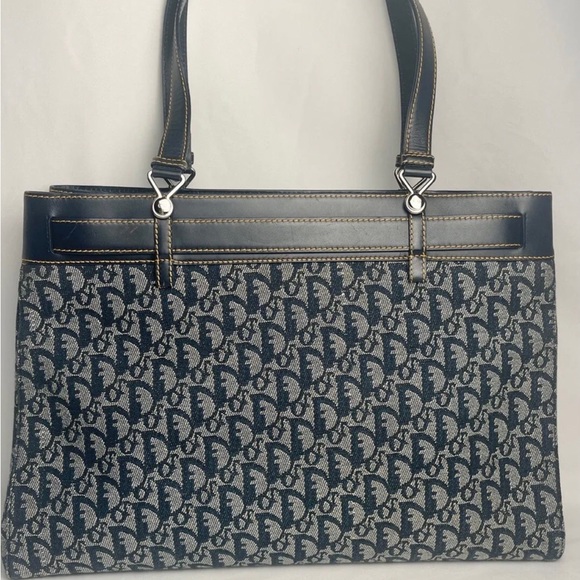 Dior Bags - Picture 5 of 13